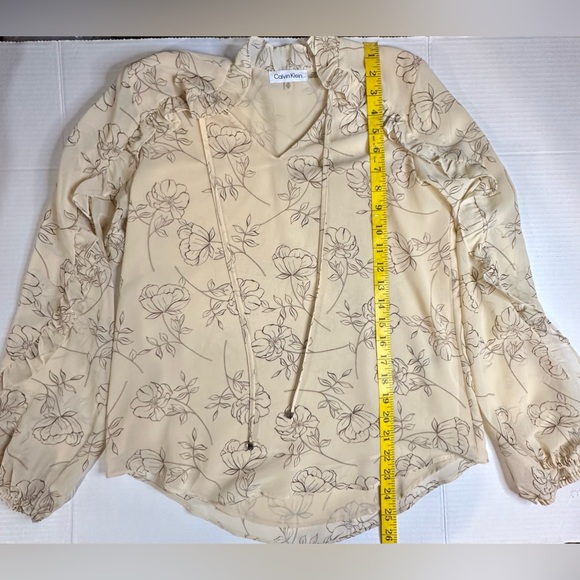 Calvin Klein Long Sleeve Ruffled Sheer Floral V-neck Tan Blouse Pre-owned XS - Picture 2 of 7